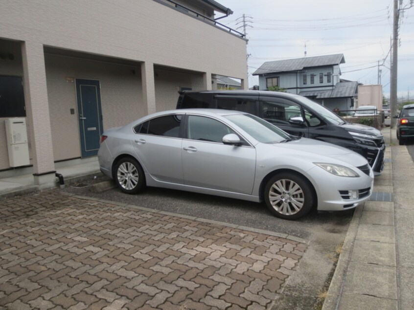 駐車場 大留ハイツ　Ａ棟