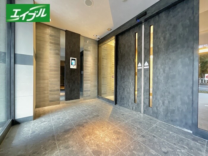 エントランス部分 S-RESIDENCE堀田beaute