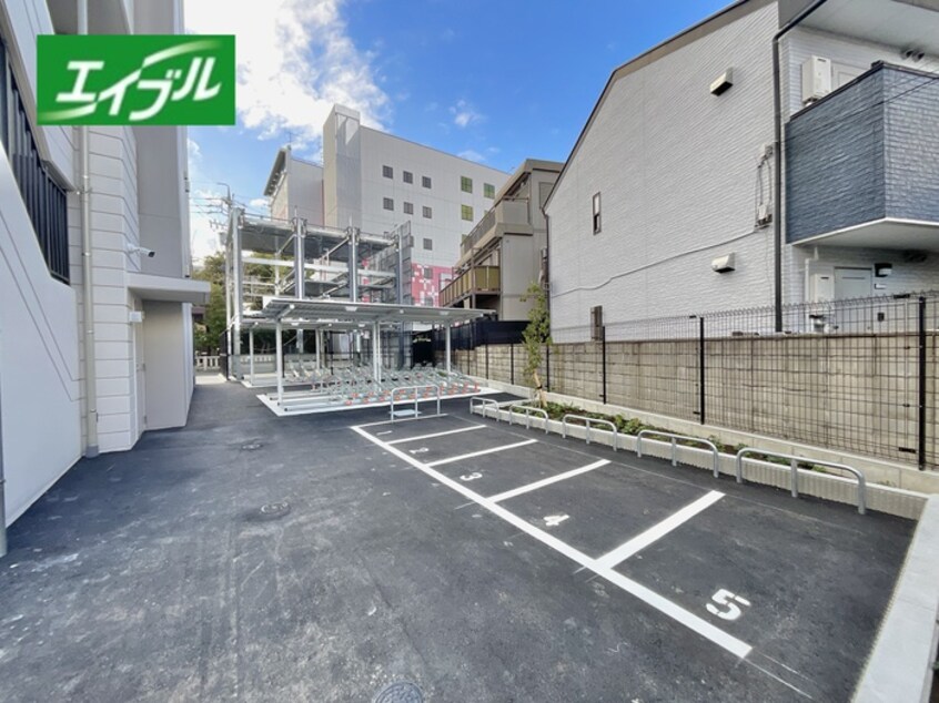 バイク置き場 S-RESIDENCE堀田beaute