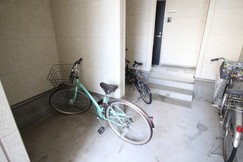 駐輪場 コーポすずな