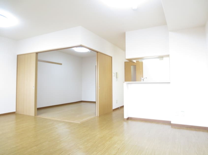 居室 サウスコ－ト春日井