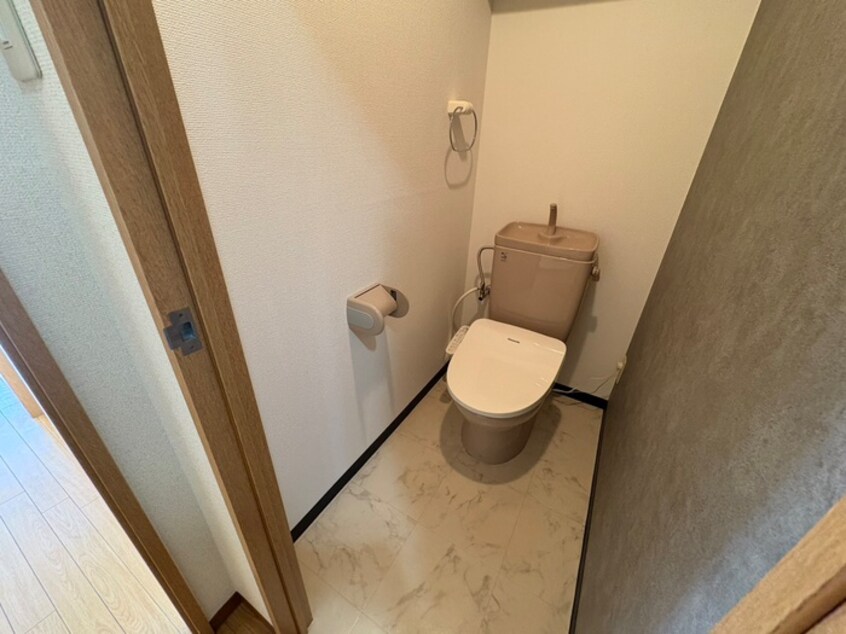 トイレ サウスコ－ト春日井