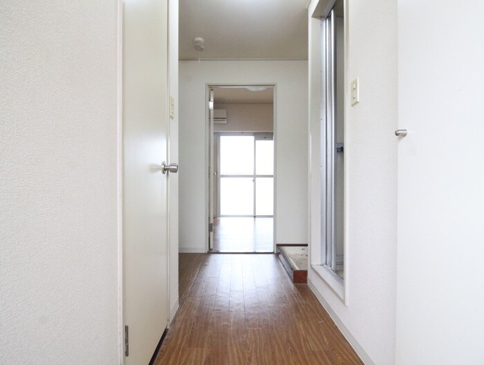 廊下 ニュ－ユウチク