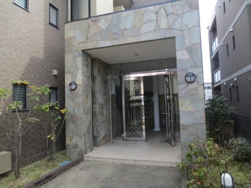 エントランス部分 パティオ