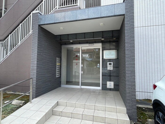 エントランス部分 ｒｅｓｐｅｃｔ