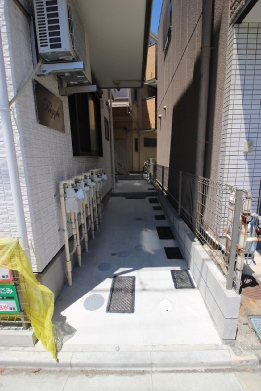 エントランス部分 Bipple