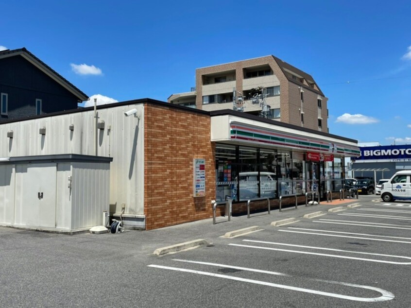 セブンイレブン　名古屋勢子坊3丁目店(コンビニ)まで663m ハイツエクセル