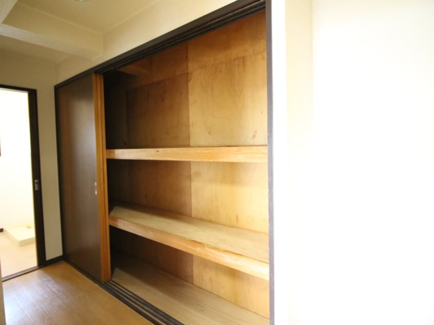 収納 レーベン美里