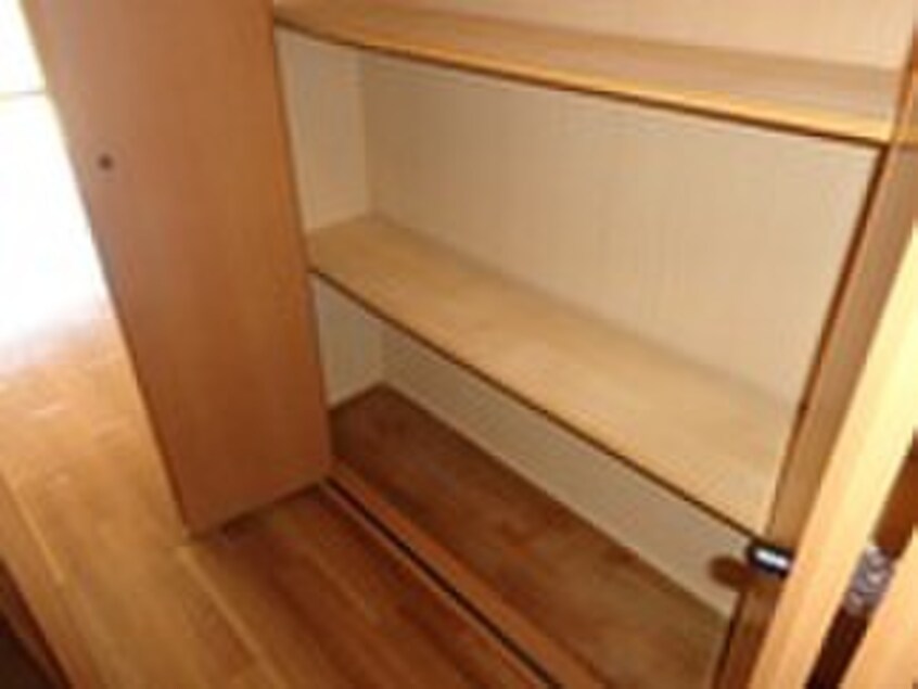 収納 シャインヒルズ