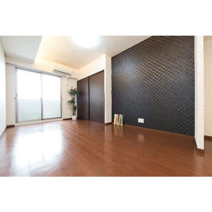 居室 ロイジェント栄