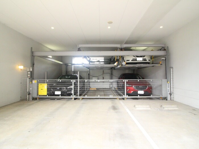 駐車場 ロイジェント栄