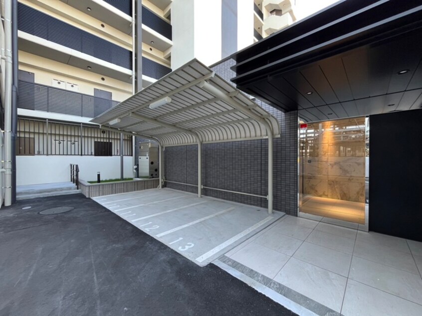 バイク置き場 S-RESIDENCE神沢afford