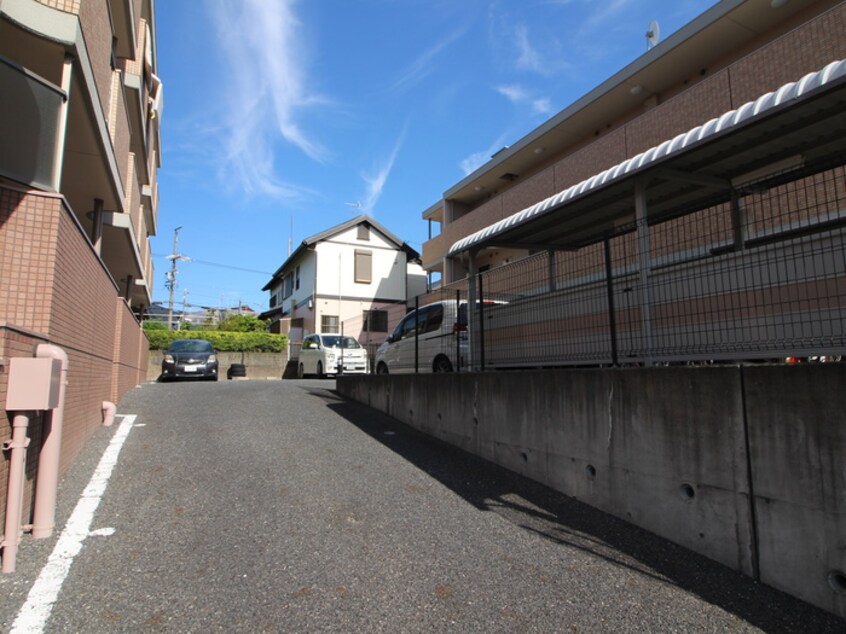 駐車場 ベルカーサ東山台Ⅰ