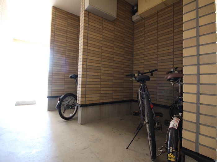 駐輪場 シュノンソー名古屋
