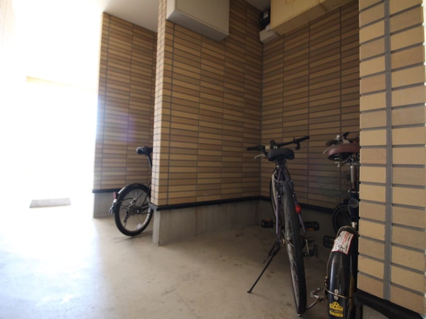 駐輪場 シュノンソー名古屋