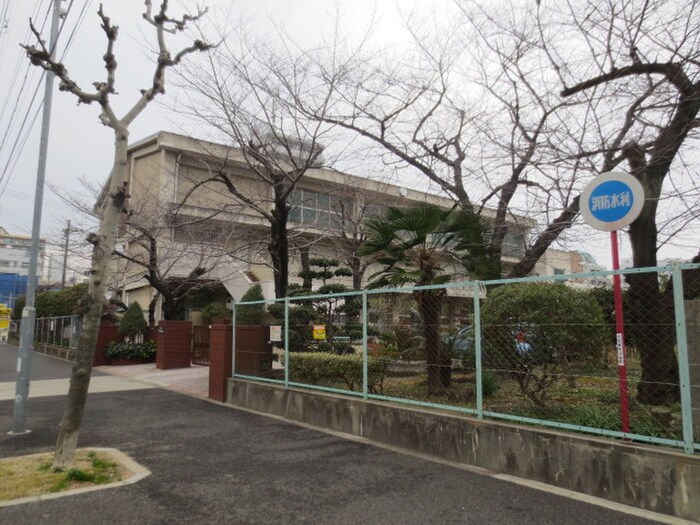 千早小学校(小学校)まで230m ＫＤＸ千早レジデンス