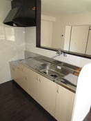 キッチン ルピネス亀の井