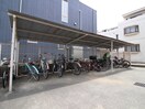 駐輪場 ルピネス亀の井