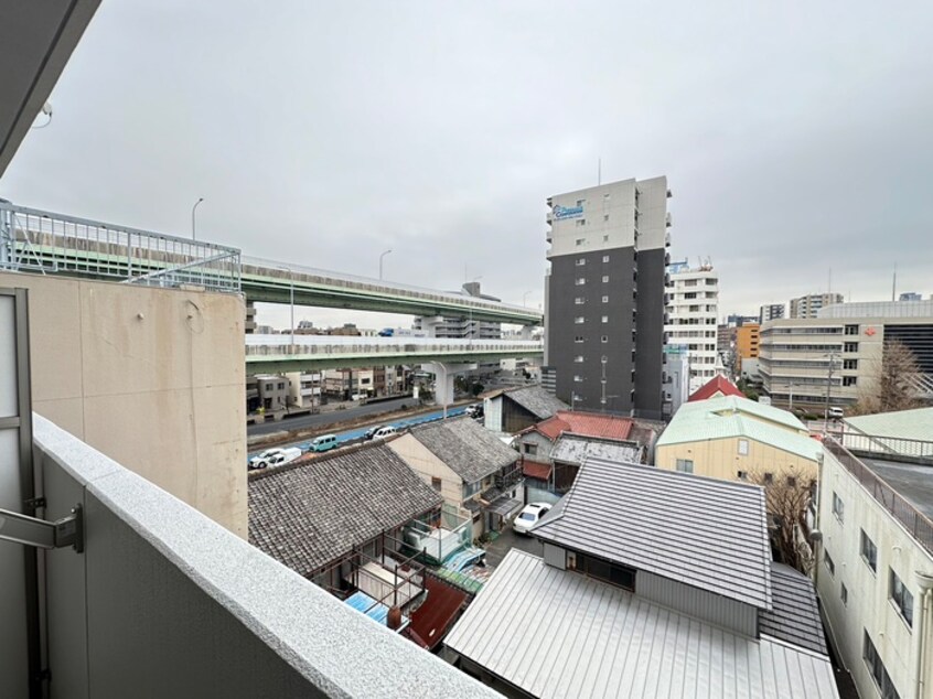 室内からの展望 Ｓｈｉｒａｋａｂｅ　桜鈴館