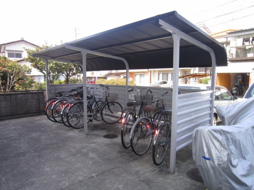 駐輪場 メガ－ヌ野並