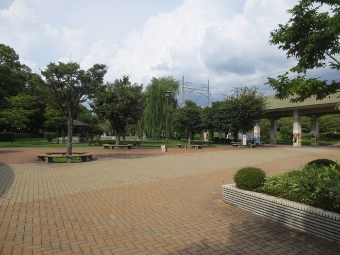 梅ヶ枝公園(公園)まで381m 尾州マンション