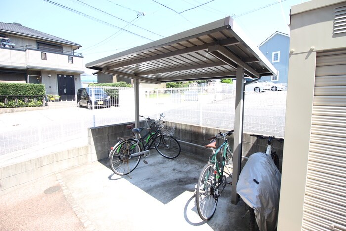 駐輪場 メゾンロワ－ル