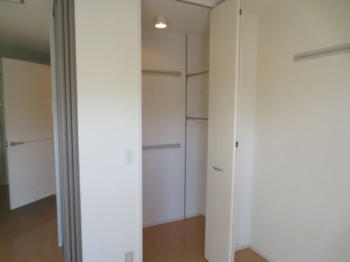 収納 メゾンロワ－ル