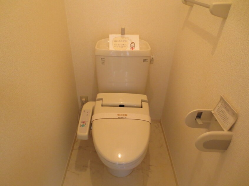 トイレ メゾンロワ－ル