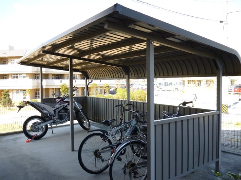 駐輪場 セジュ－ルロイヤルＡ