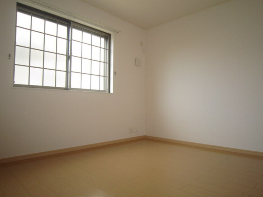 居室 サンリットララ