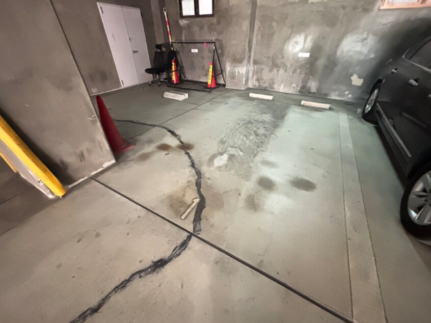 駐車場 仁ビル