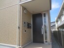 エントランス部分 ジーニアル中田