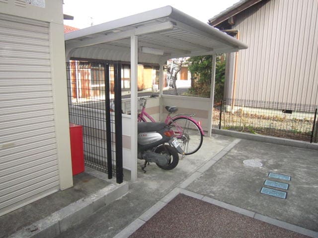 駐輪場 ピーチハウス