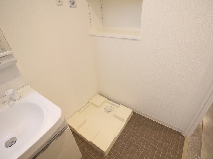 洗濯機置場 ルクール金山