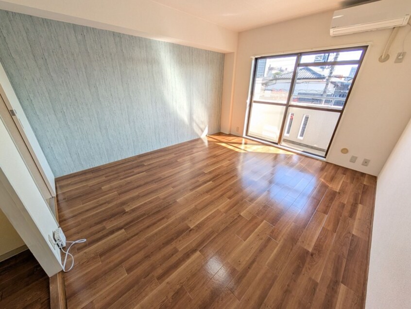 居室 ア－バン塩釜