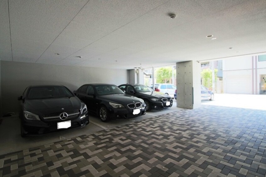 駐輪場 ブリス