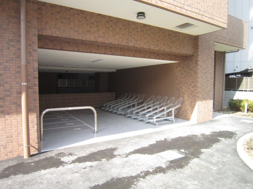 駐輪場 ﾌﾟﾚｻﾝｽ名古屋STATIONﾋﾞｼﾞｭ(1306)