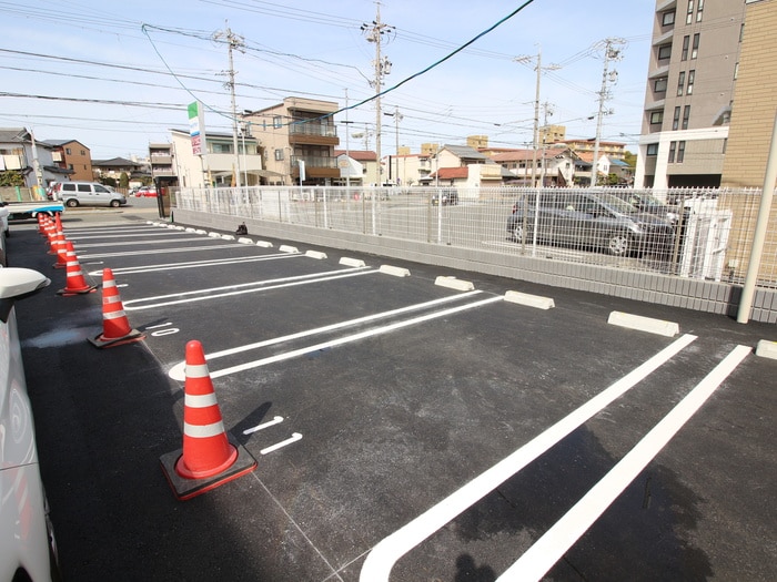 駐車場 アーブルフレールＢ棟