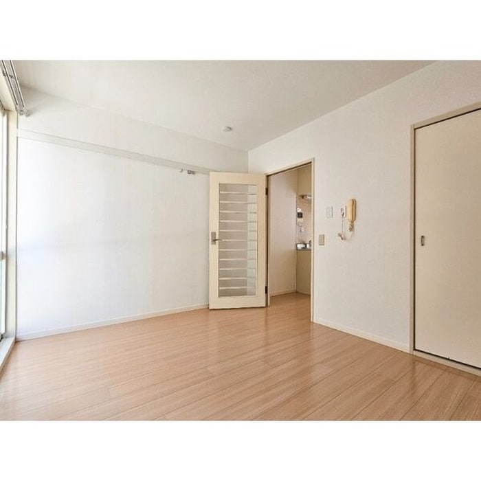 居室 フォーブル名光