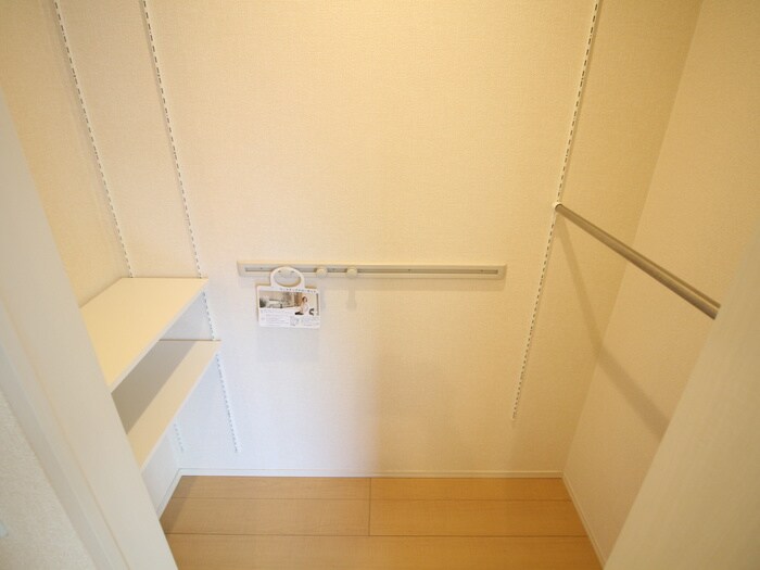 収納 エポラール東別院