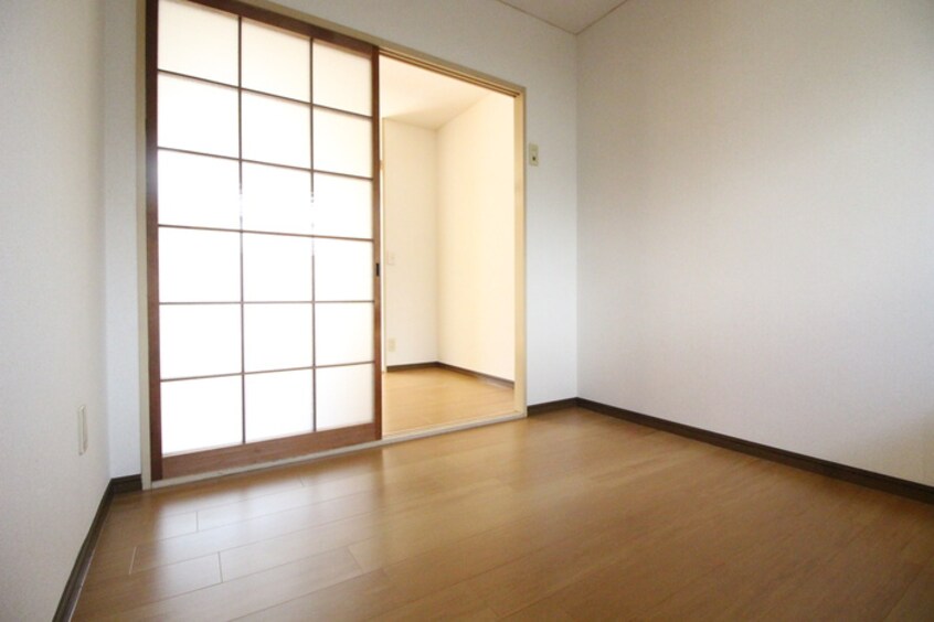 居室 フェイマス師勝
