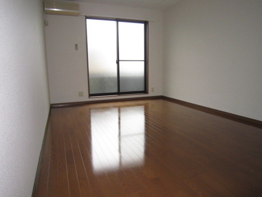 居室 ﾌﾟﾚｼﾞｰﾙ  Violette