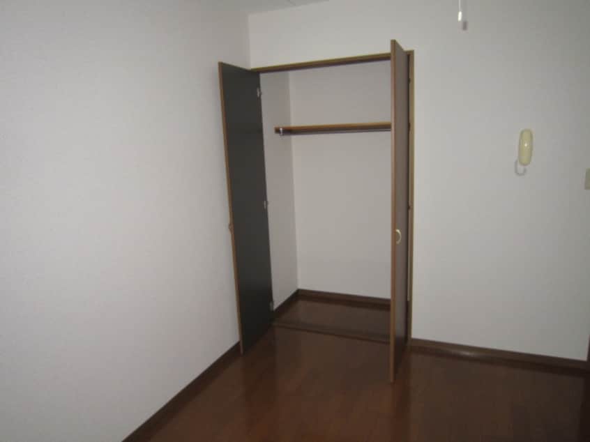 収納 ﾌﾟﾚｼﾞｰﾙ  Violette