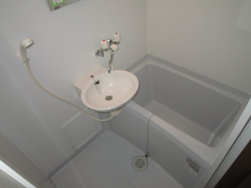 バス／シャワールーム等 ﾌﾟﾚｼﾞｰﾙ  Violette