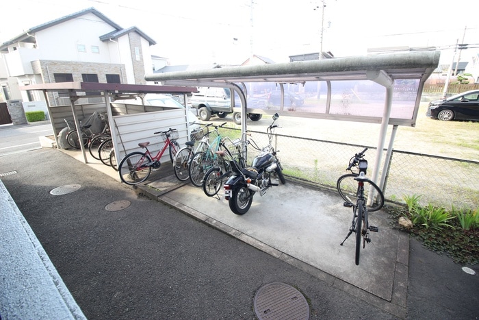 駐輪場 サントヴィラージュ