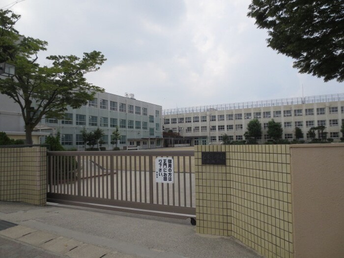 名古屋市立名東小学校(小学校)まで610m インテリジェント高間台Ⅱ
