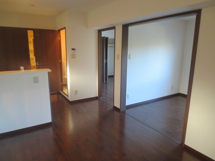 居室 八事石坂ビル