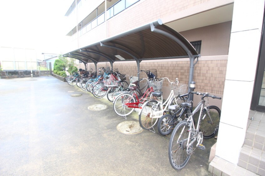 駐輪場 ソレ－ユ五条壱番館