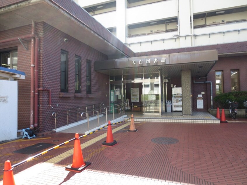 天白図書館(図書館)まで510m ＣＡＳＡ　ＬＡＲＧＯ