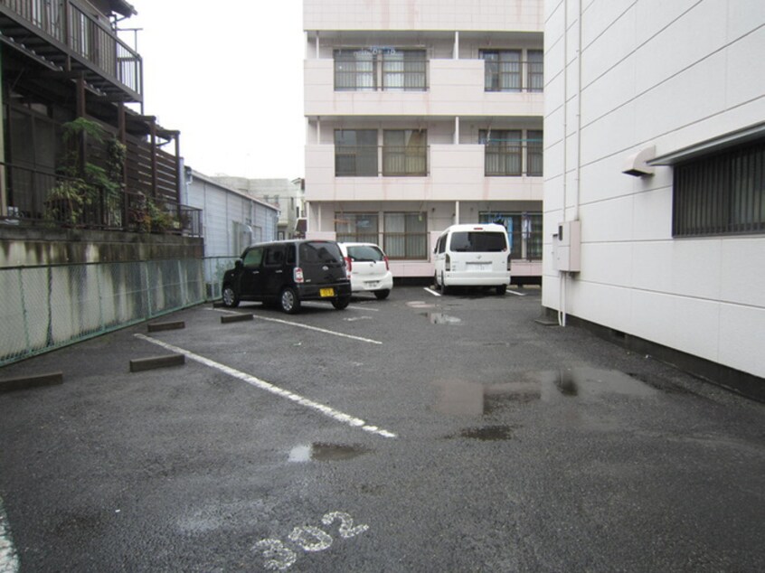 駐車場 シティハイツむつな